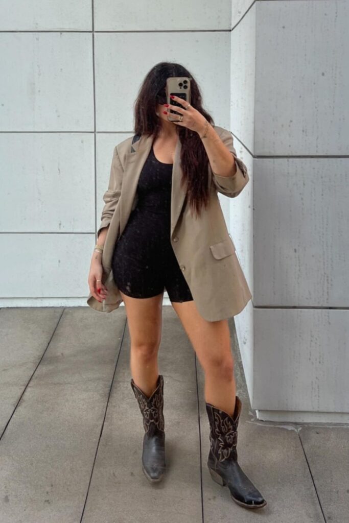 How To Style Cowboy Boots With Blazer 2
