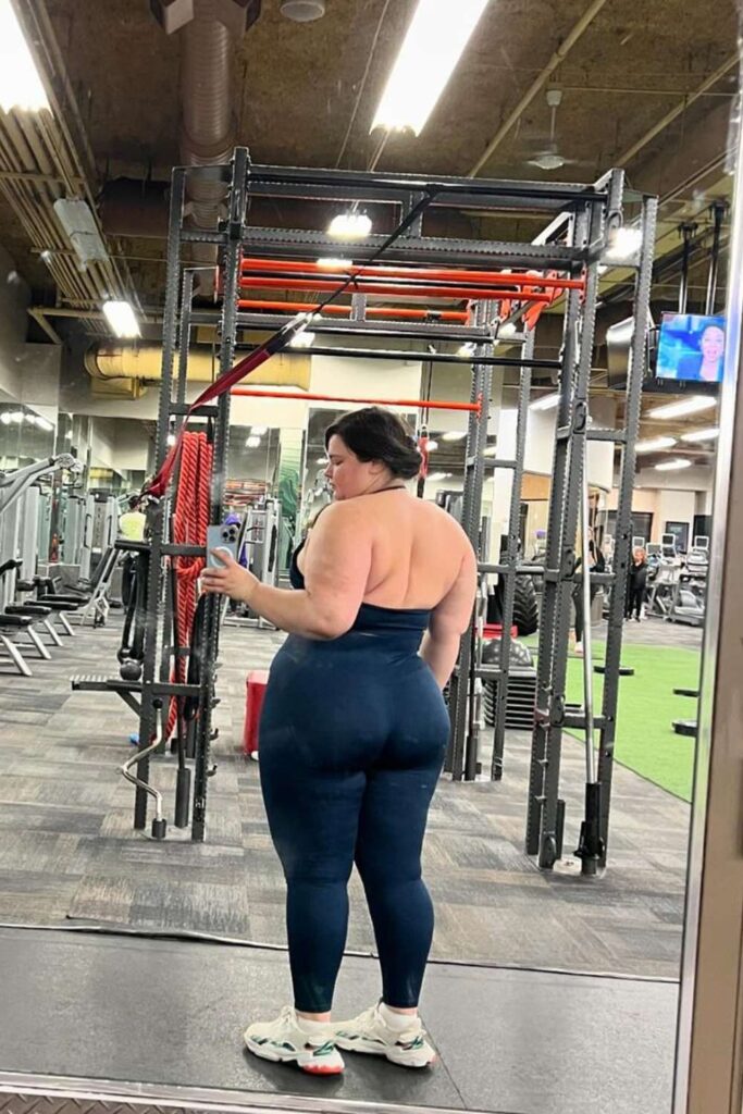 gym outfits for plus size women 13