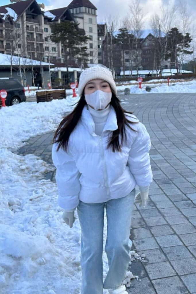 korean winter outfits women 8