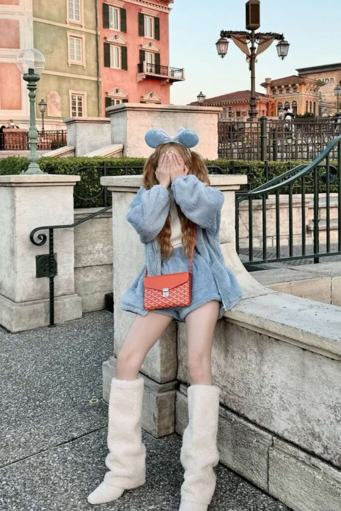 winter disneyland outfits 7
