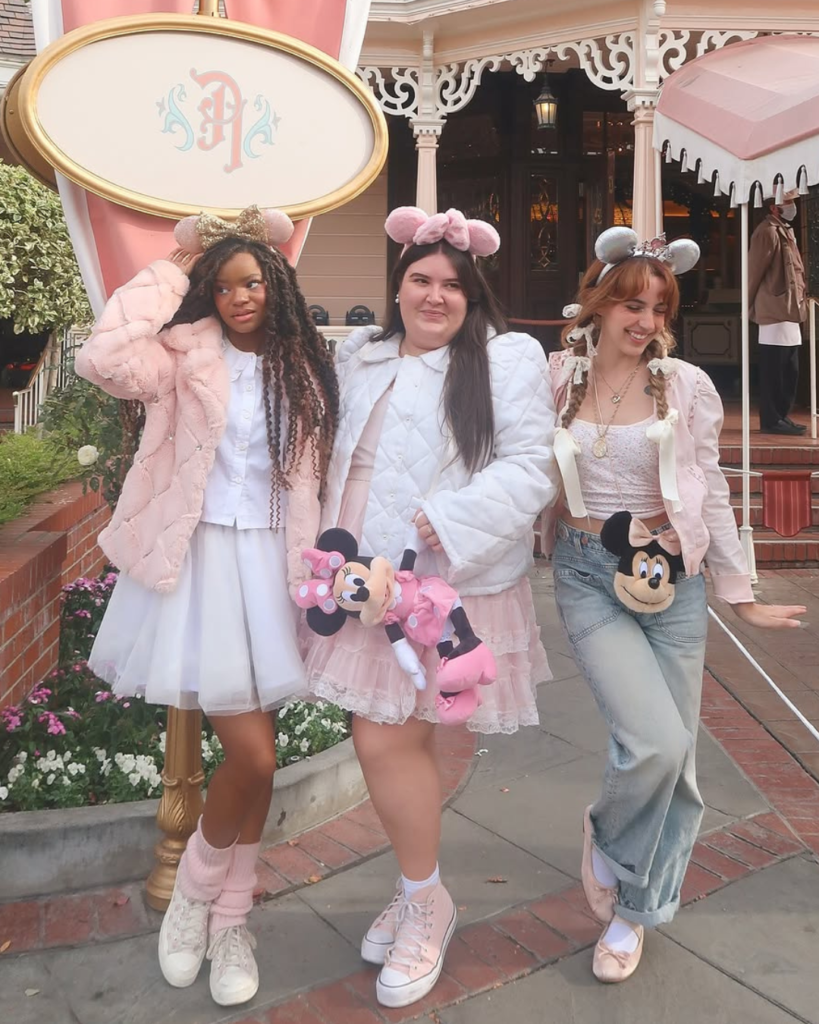 Disneyland bff outfits- 3
