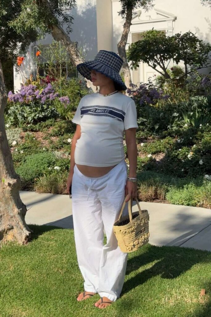 pregnancy-outfits-for-summer-11